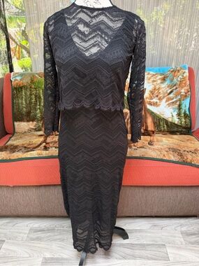 NWOT Black Lace Long Sleeve Midi Dress